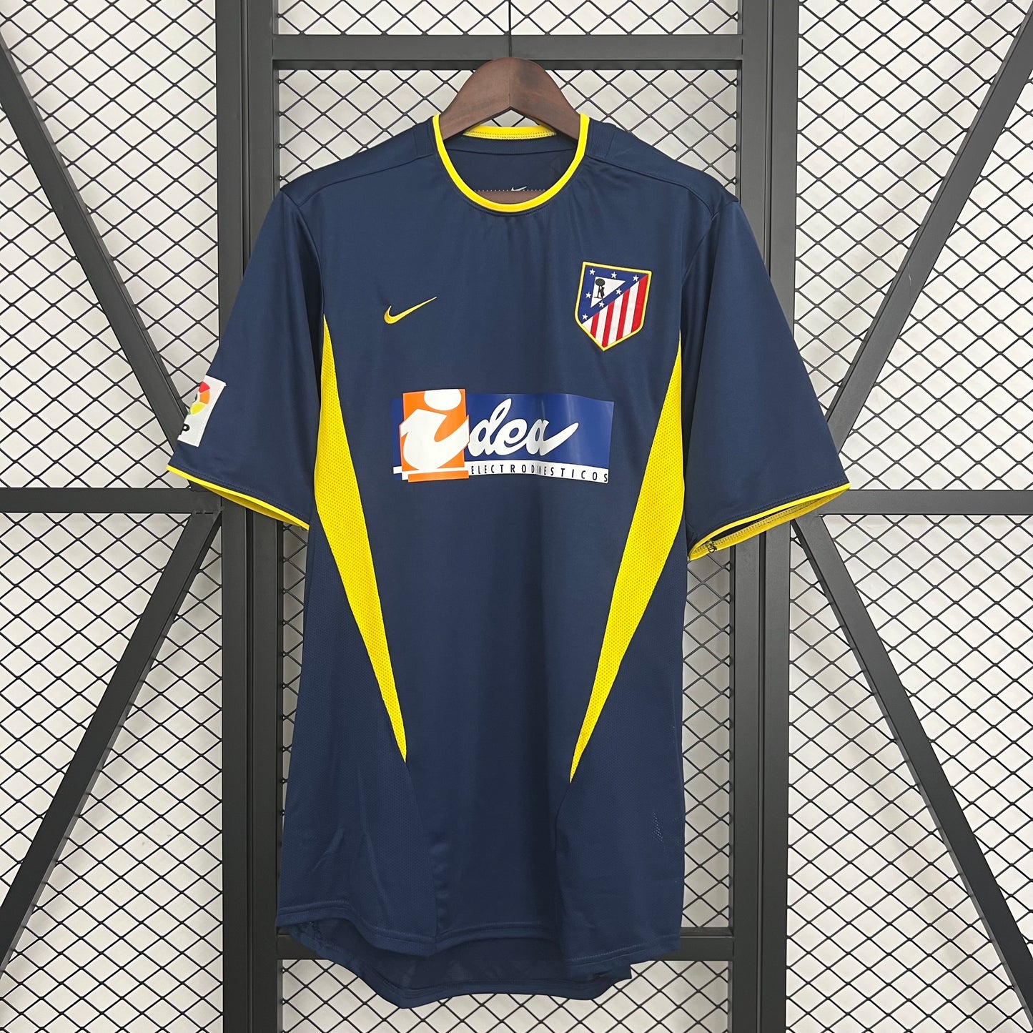 Retro Atletico Madrid 02/03 Away