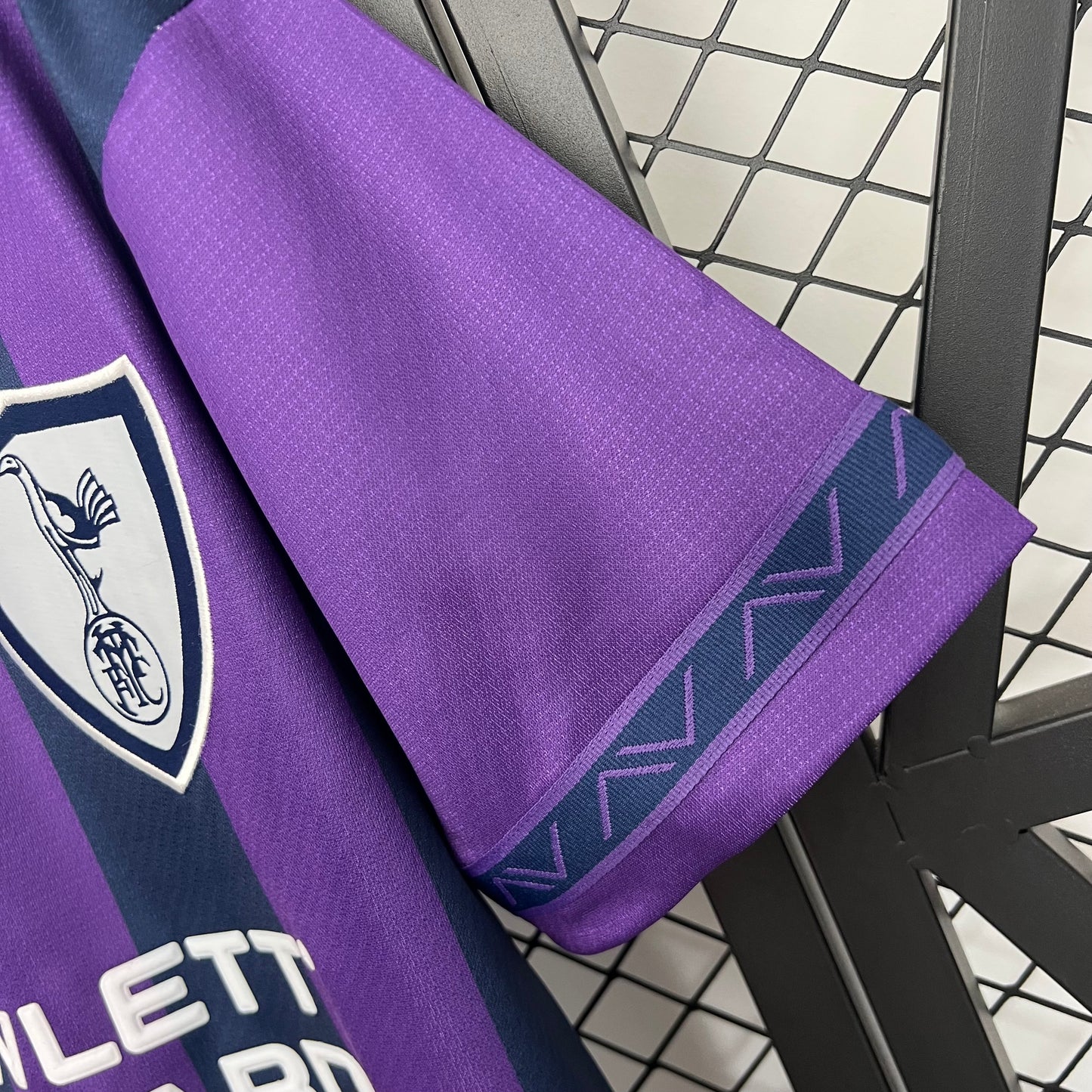 Retro Tottenham 95/96 Away