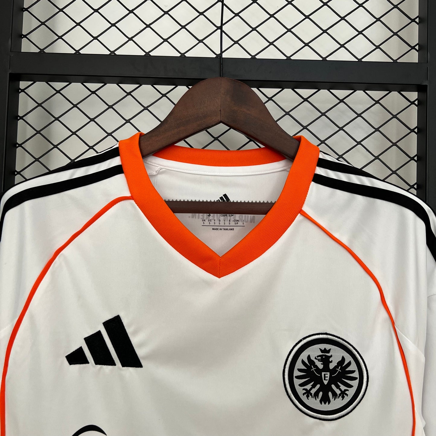 25/26 Frankfurt Home
