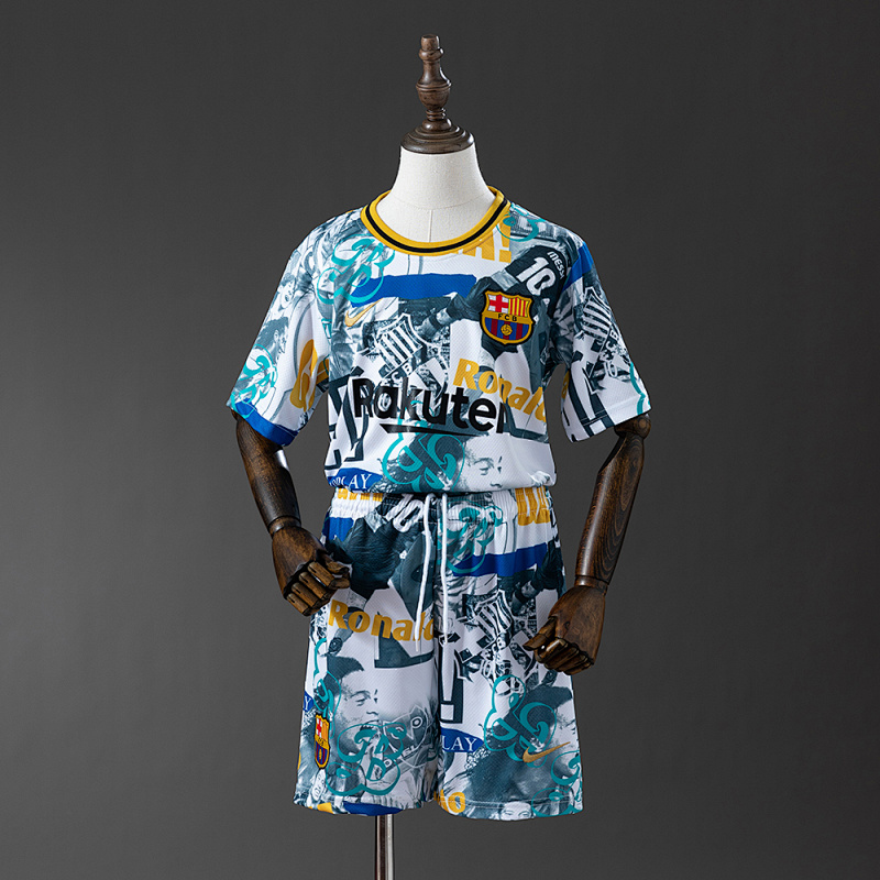 Barcelona 25/26 Legendary Player Special Edition Full Kids Kit Jersey size16-18 (front)