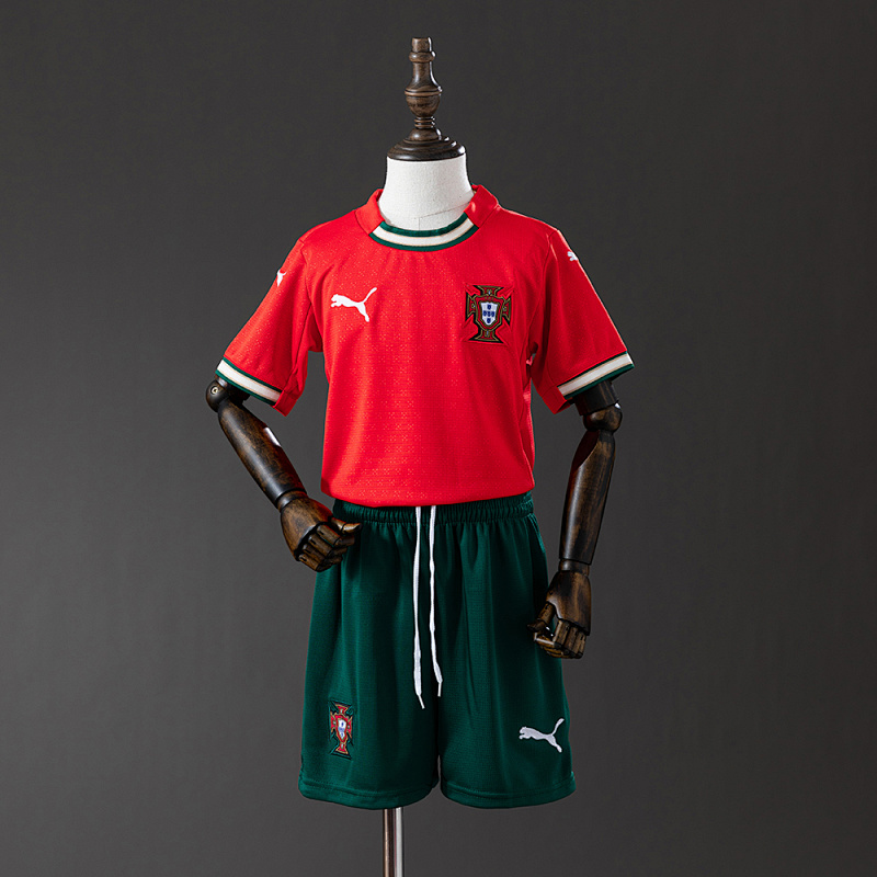 Portugal 25/26 Home kids kit Jersey SIZE 16-28 (front)