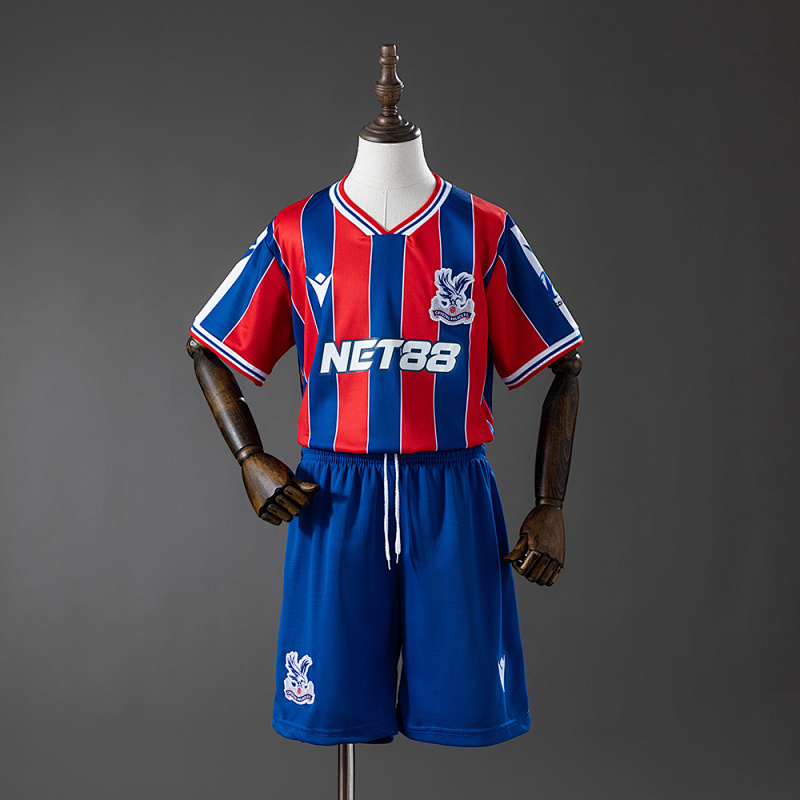 Crystal Palace 25/26 Home Kids Kit Jersey SIZE 16-28 (front)