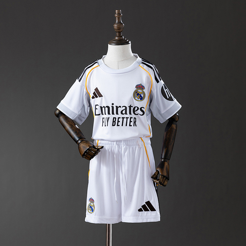 Real Madrid 25/26 Home kids kit Jersey SZIE 16-28 (front)
