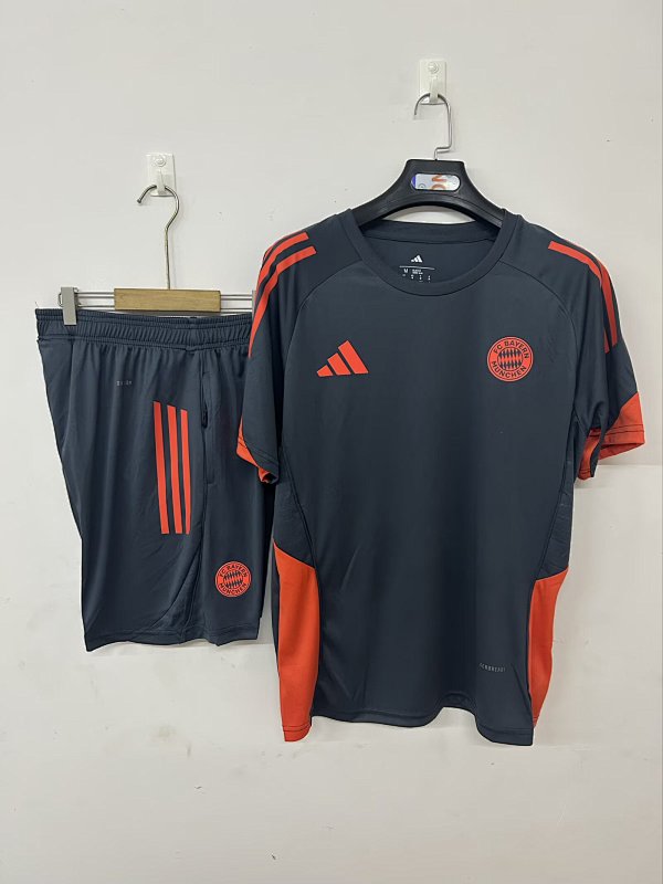 25/26 Bayern Munich training uniform black gray S-3XL (front)