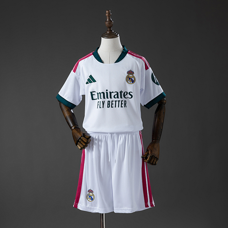Real Madrid 26/27 Home Kids Kit Size 16-28 (front)