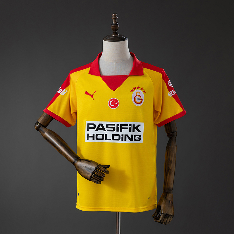Galatasaray 25/26 Retro Edition - Yellow Jersey S-4XL (front)