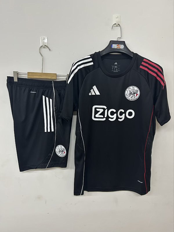 25/26 Ajax training jersey black S-3XL (front)