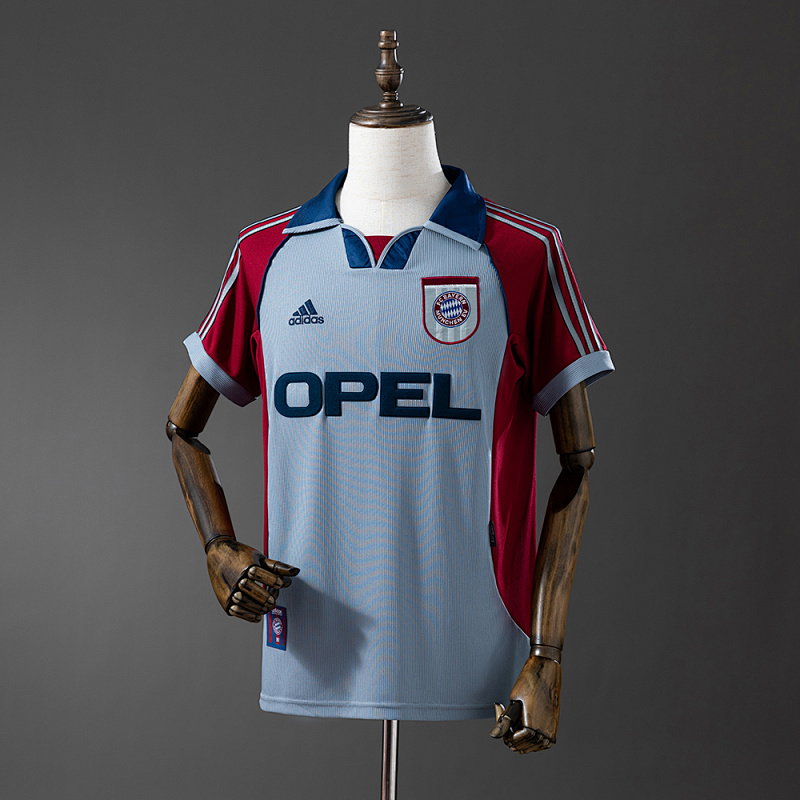 Bayern Munich 1998/99 Away Retro Jersey S-XXL (front)