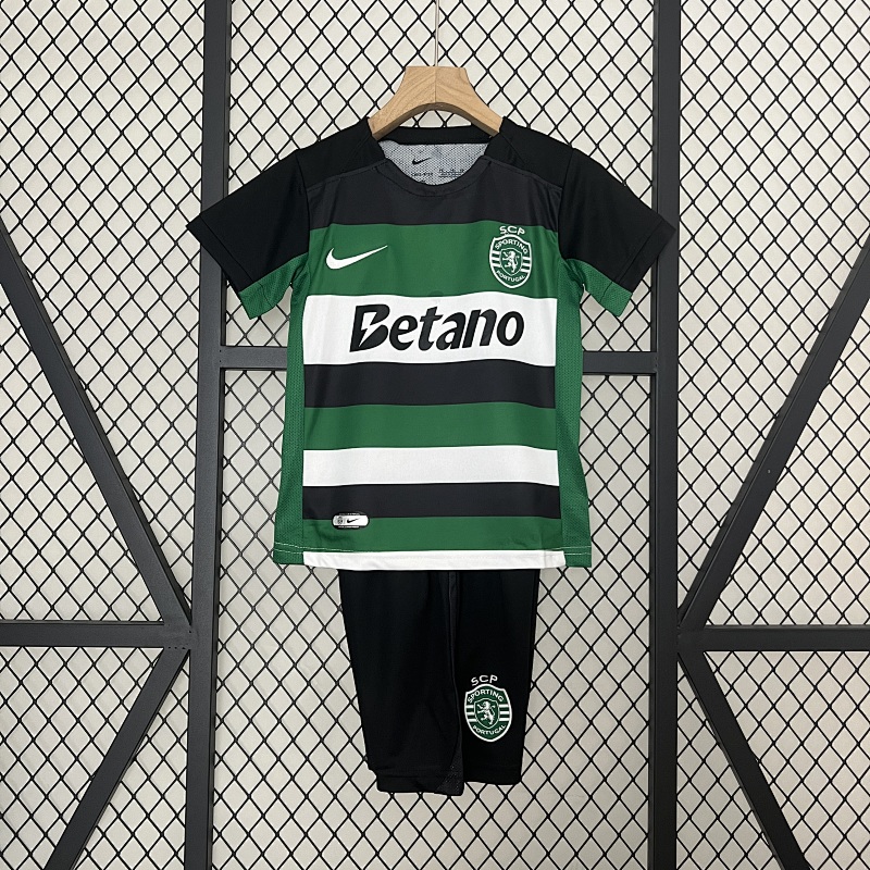 24/25 Kids Sporting Lisbon Home Size: 16-28 (front)