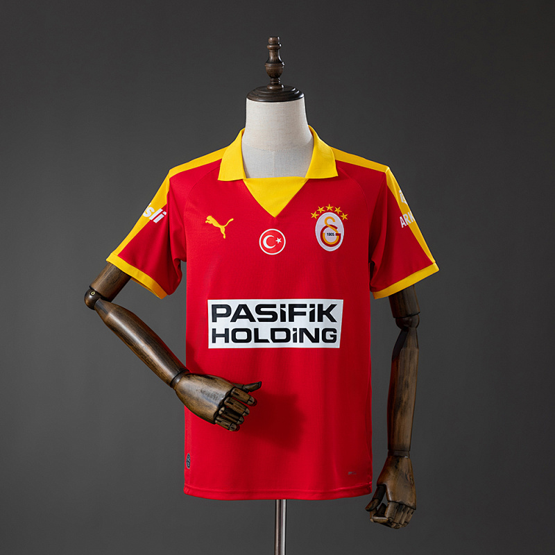 Galatasaray 25/26 Retro Edition - Red Jersey S-4XL (front)