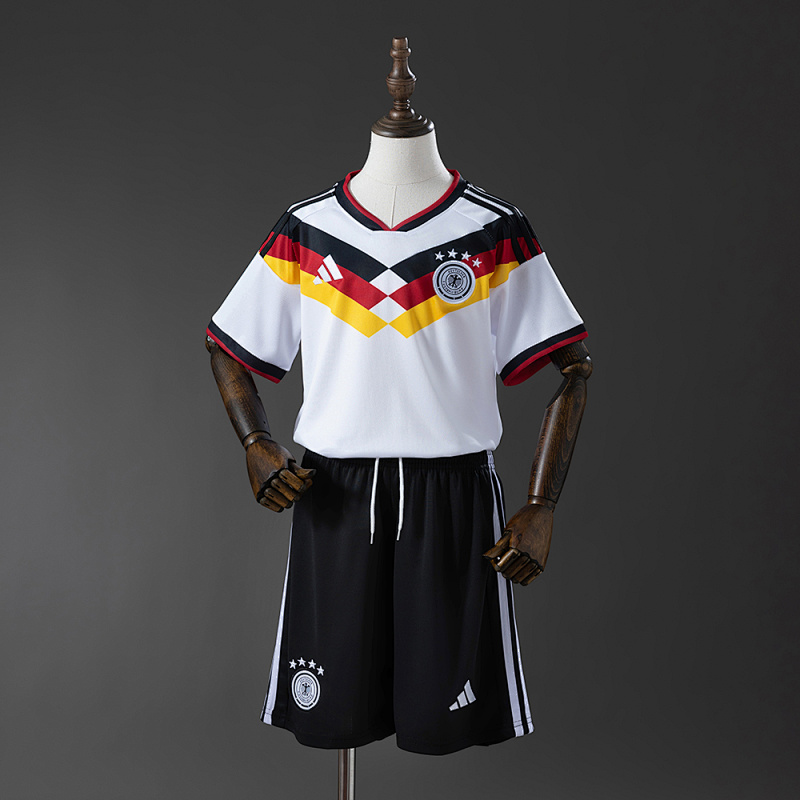 Germany 2026 Home Kids Size: 16-28 (front)