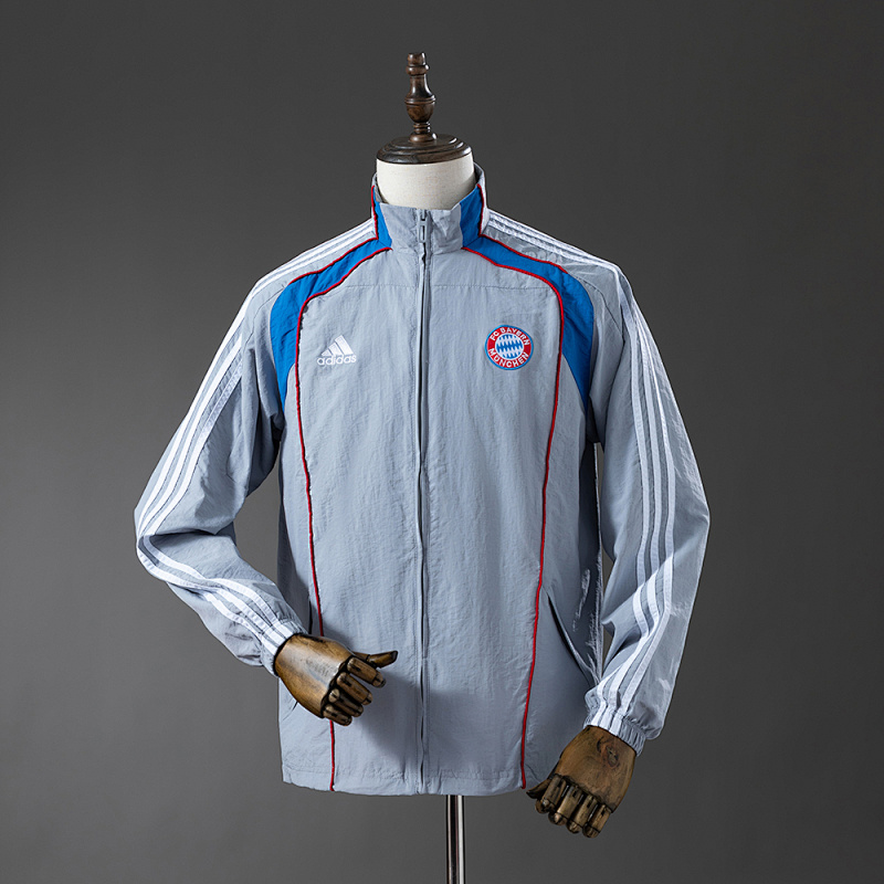 25/26 Bayern Munich Windbreaker S-XXL (front)