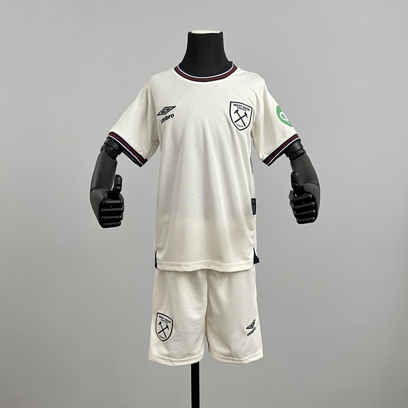 25/26 West Ham United away Size: 16-28 (front)