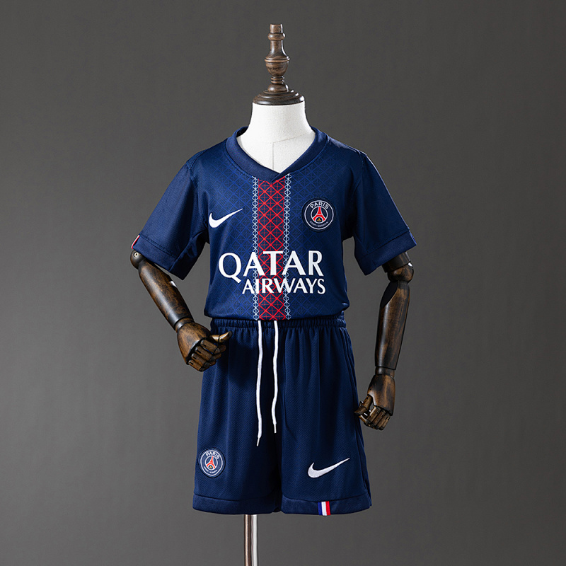 25/26 kids PSG home size: 16-28 (front)