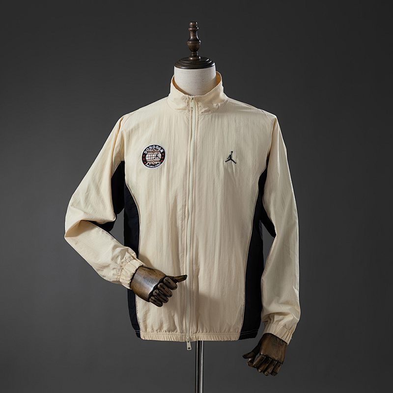 Jordan Windbreaker - Beige S-XXL (front)