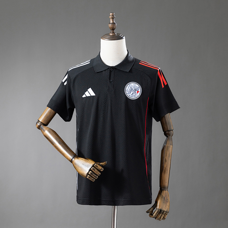 Ajax 25/26 POLO - Black S-XXL (front)