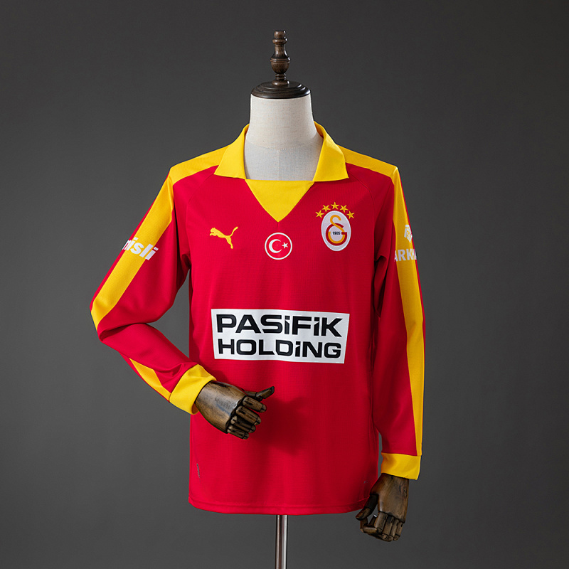 Galatasaray 25/26 Retro Edition - Red Long-Sleeved Jersey S-4XL (front)