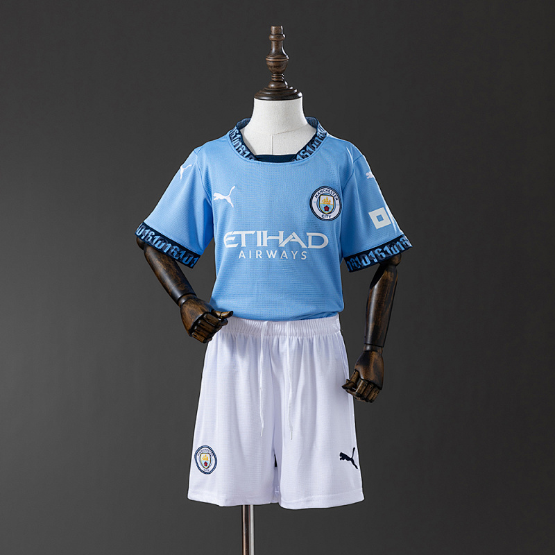 Manchester City 24/25 Home kids kit Jersey SZIE 16-28 (front)