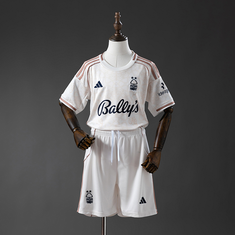 Nottingham Forest 25/26 Away Kids Jersey Size: 16-28 (front)