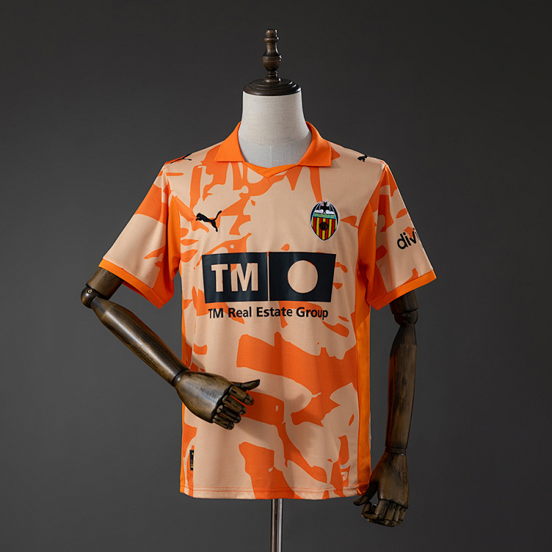 Valencia 25/26 Retro Style Jersey S-4XL (front)